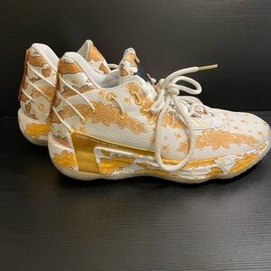 Adidas Dame 7 X Ric Flair Gold White Metallic Gold EUC men’s size 10